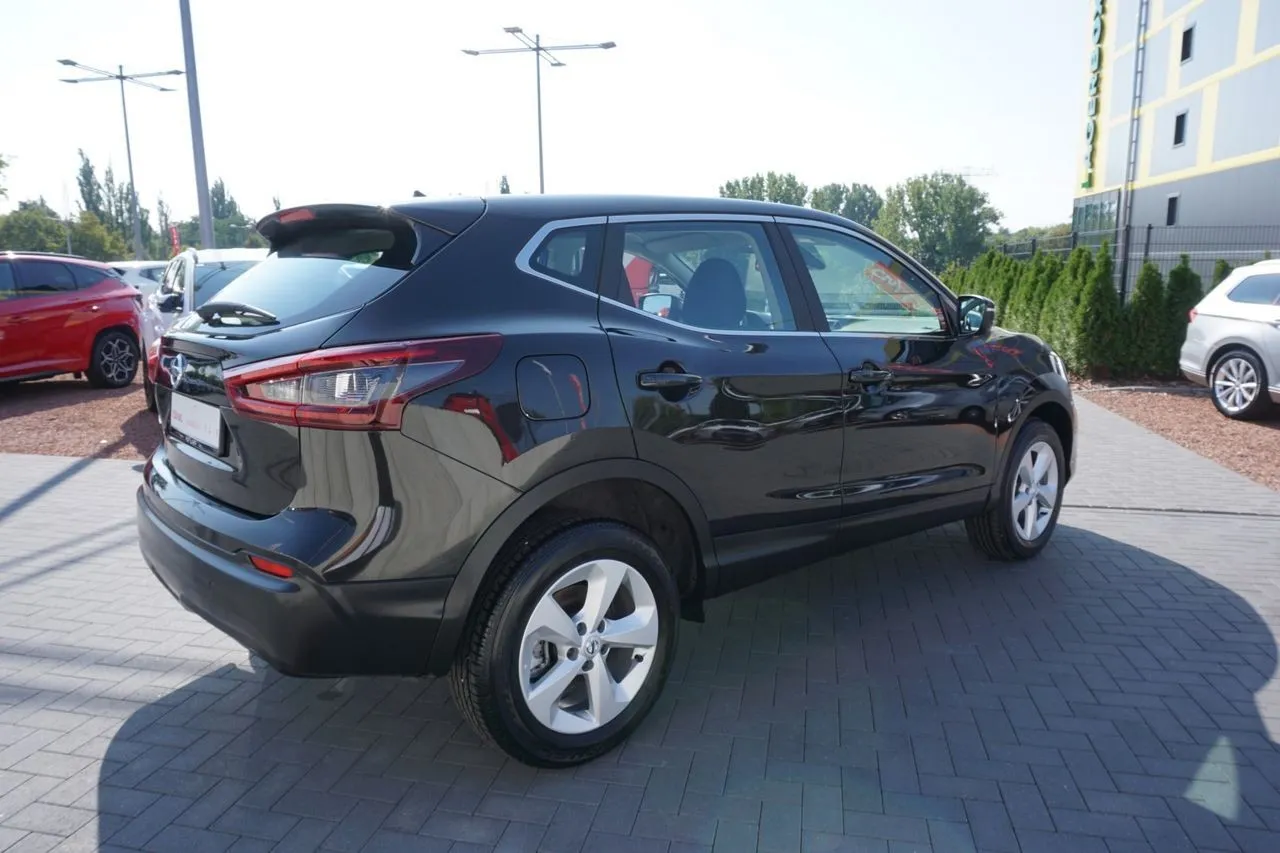 Nissan Qashqai 1.3 DIG-T...  Image 4